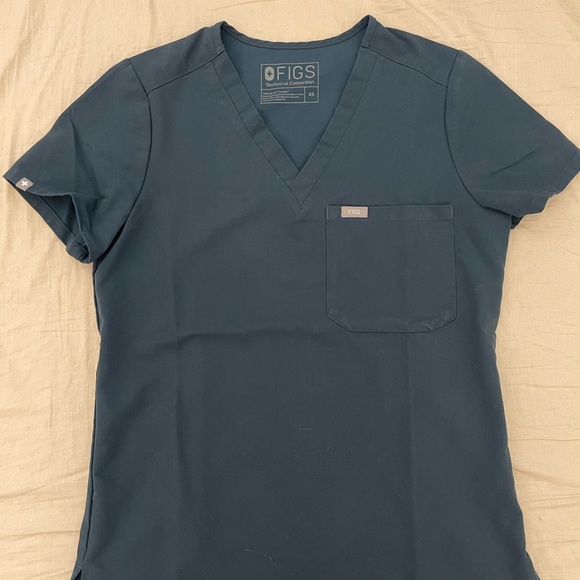 Figs Scrubs Dark Harbor Set - Picture 2 of 4